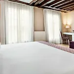 Exe Centre Hotel 3*