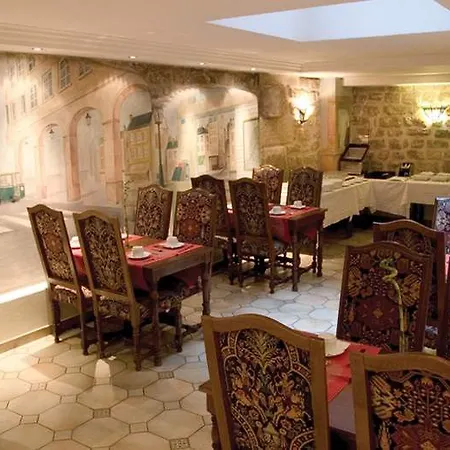 Hotel Exe Centre 3*